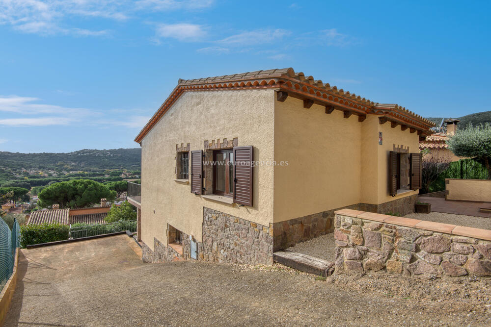 219-4 URBANITZACIÓ MAS AMBRÓS Casa aislada / Villa URBANITZACIÓ MAS AMBRÓS Calonge 219-4 URBANITZACIÓ MAS AMBRÓS Casa aislada / Villa URBANITZACIÓ MAS AMBRÓS Calonge