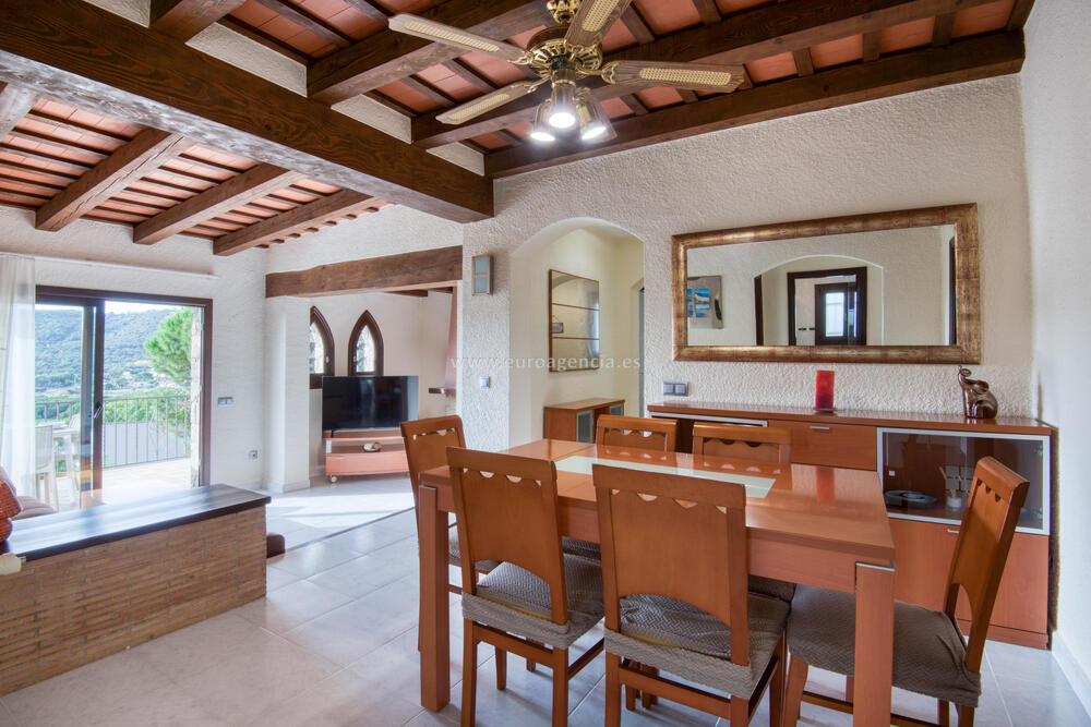 219-4 URBANITZACIÓ MAS AMBRÓS Casa aislada / Villa URBANITZACIÓ MAS AMBRÓS Calonge 219-4 URBANITZACIÓ MAS AMBRÓS Casa aislada / Villa URBANITZACIÓ MAS AMBRÓS Calonge