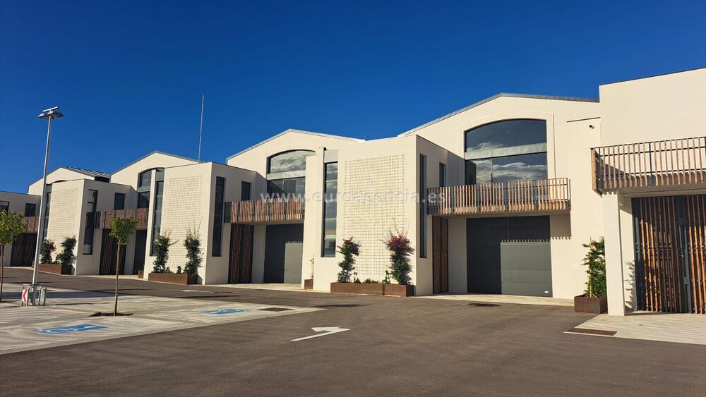 707 CENTRE COMERCIAL MONT-RAS Nave industrial ZONA COMERCIAL Mont-ras 707 CENTRE COMERCIAL MONT-RAS Nave industrial ZONA COMERCIAL Mont-ras