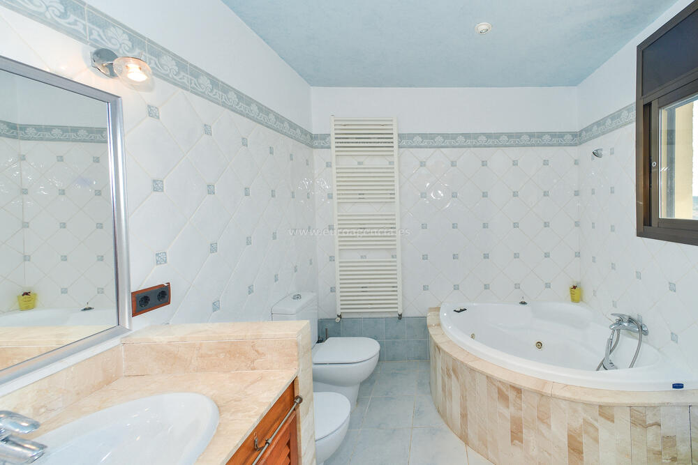 702 URBANITZACIÓ MAS AMBRÓS Casa aislada / Villa Calonge 702 URBANITZACIÓ MAS AMBRÓS Casa aislada / Villa Calonge