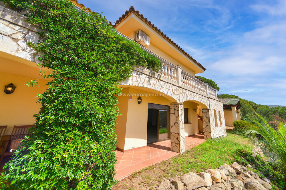702 URBANITZACIÓ MAS AMBRÓS Casa aislada / Villa Calonge 702 URBANITZACIÓ MAS AMBRÓS Casa aislada / Villa Calonge